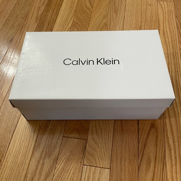 Calvin Klein Women's Ishaya Heeled Sandal - black faux leather - Picture 4 of 13